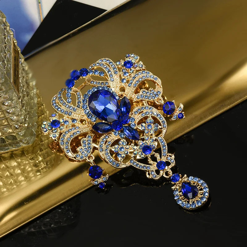 Creative Crown Brooch Highend Alloy Womens Corsage Colorful Rhinestone and Water Drop Jewelry 250919