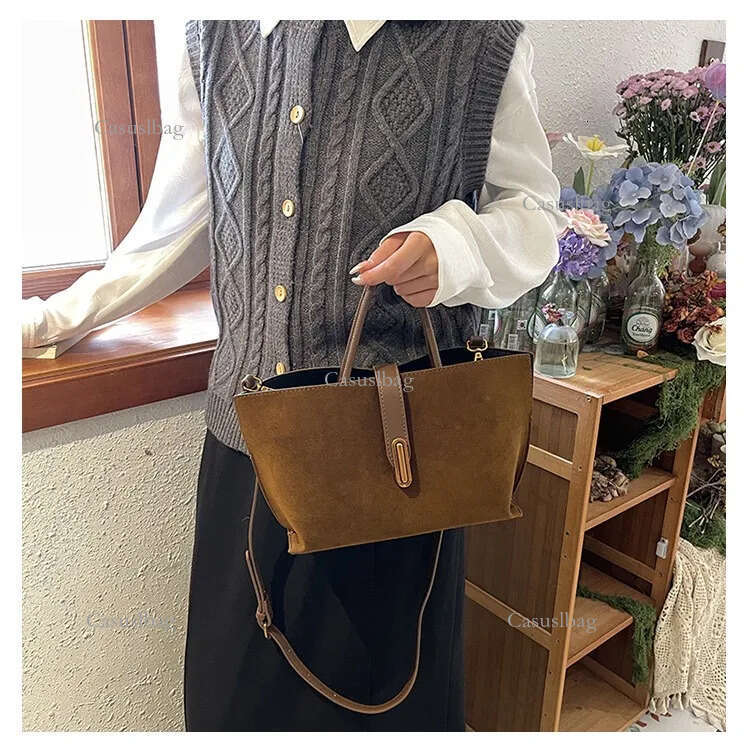 Brown Suede Tote Designer Women Bags Shoulder Handbag Roomy Design & Metal Hardware Bag