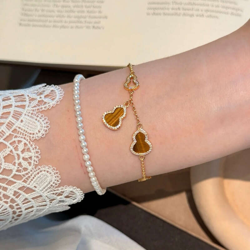 Inlaid Hollow Gourd Tiger Eye Stone New Chinese Style Exquisite Versatile Bracelet Light High-end Elegant Women's Jewelry