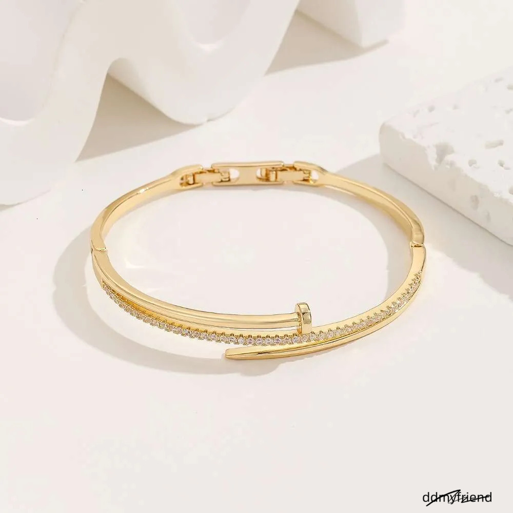 Bracelet Designer Jewelry For Women Creative Fashion With Extendable Clasp Copper Micro Inlaid Zirconia Stud Bracelets Holiday Vacation Gifts ddmyfrie