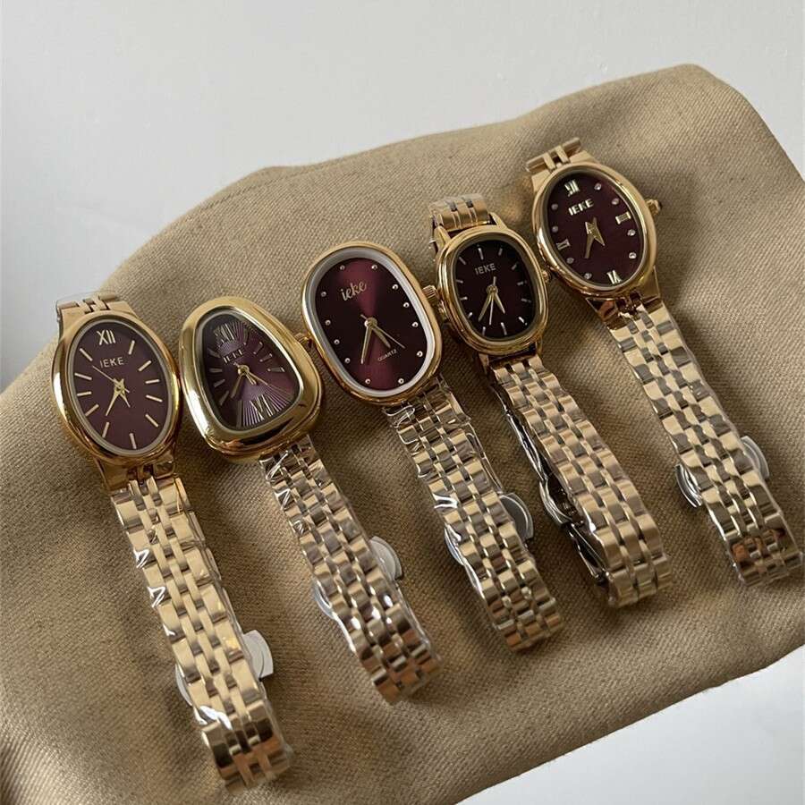 Vintage Style gold Women's Niche Light Luxury Quartz Designer Wristwatch Steel Band High-end Feel Ladies Watch