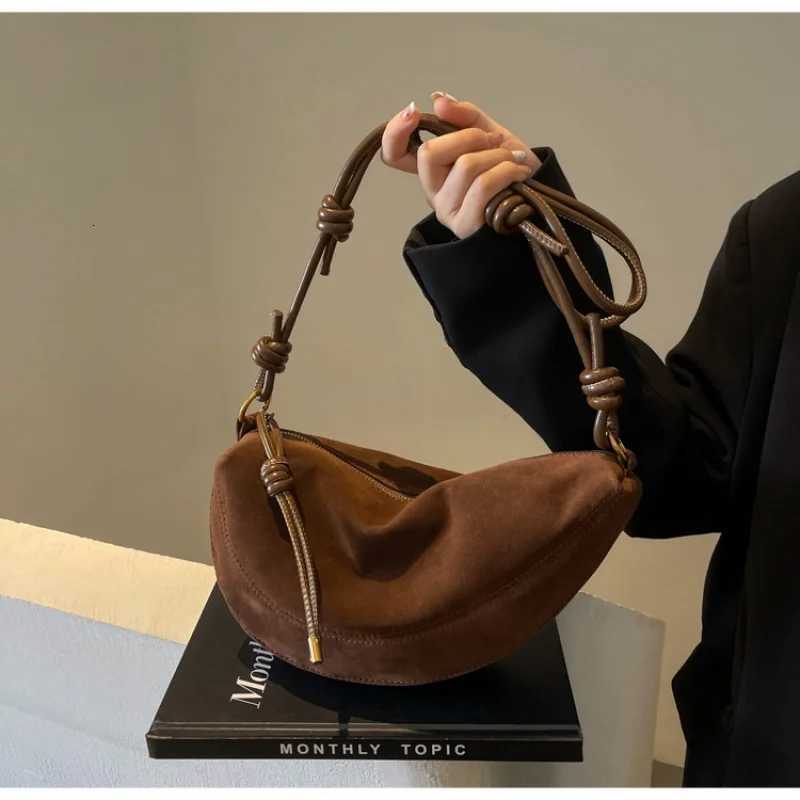 2025 New Womens Dumpling Bag Large Capacity Crossbody Bag Faux Suede Tote Bag for Work Casual Daily Use Fashion HandbagXJ250918