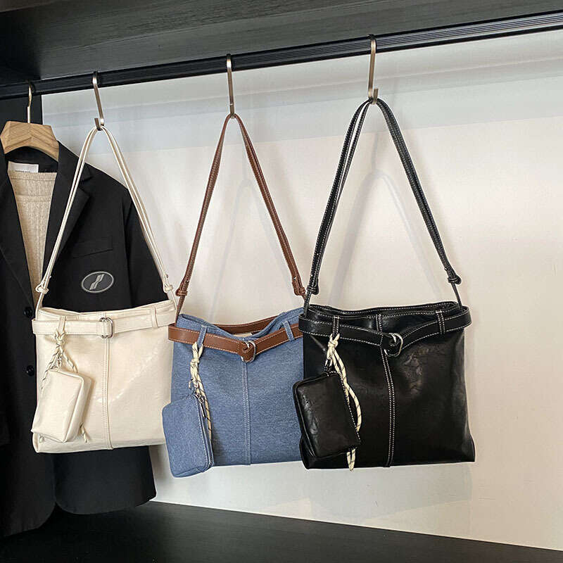 Casual Large Capacity Denim for Women 2025 Early Spring New Designer Bags Commuter Shoulder Crossbody Soft Tote Bag