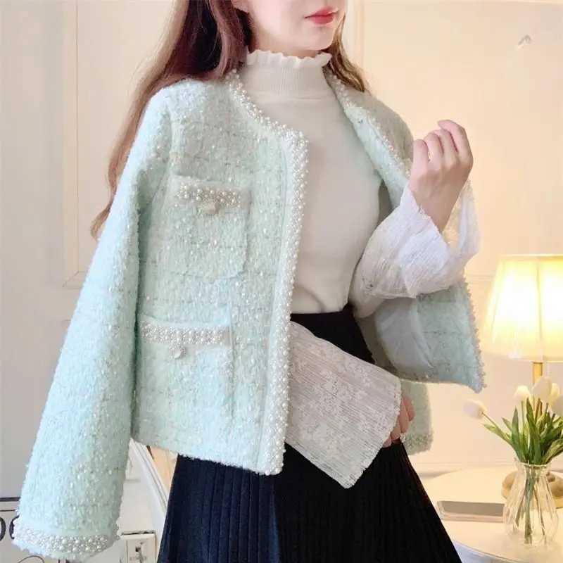 Women Coarse Tweeds Pearls Beaded Jacket Woolen Plaids Weaved Cardigan High Waist Rhinestones Beading Crystal Buttons Coat Tops Z250918