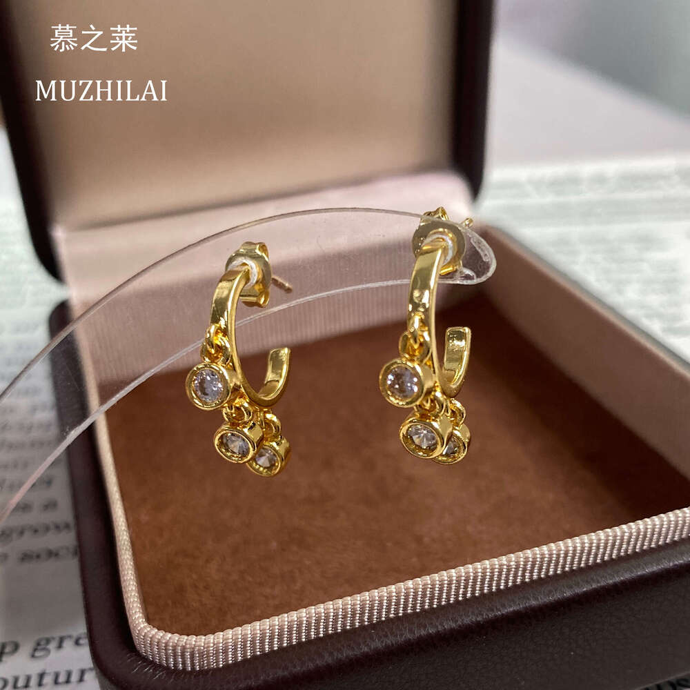 New Fashion Bubble Dia Tassel for Women Elegant High-end Versatile Hoop Dynamic Stud Earrings