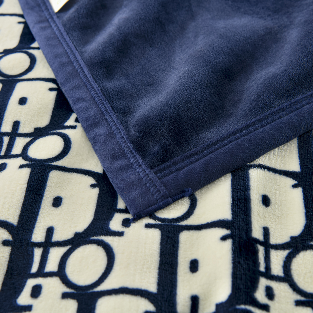 Double-Layer Luxury Flannel Blanket - Thickened Composite Fabric for Ultimate Comfort