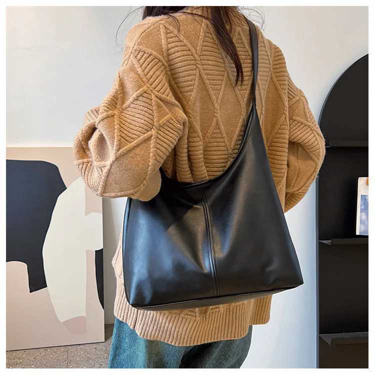 New Tote bag hand bill of lading shoulder womens bag retro simple large bag Tote bagXJ250918