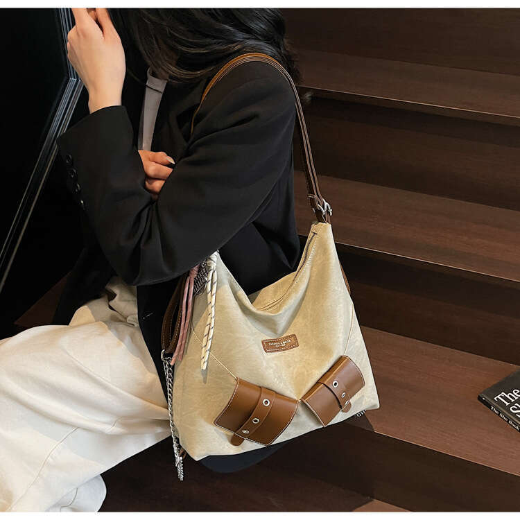 Korean Style Fashionable for Women 2025 Spring New Ins Designer Bags Crossbody Simple Trendy Handheld Single Shoulder Bag