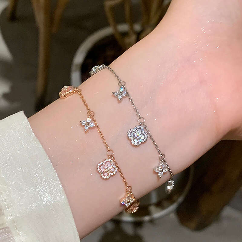 Zircon Four-Leaf Flower Korean Fashion Exquisite Bracelet Niche Light High-End Temperament Jewelry for Women