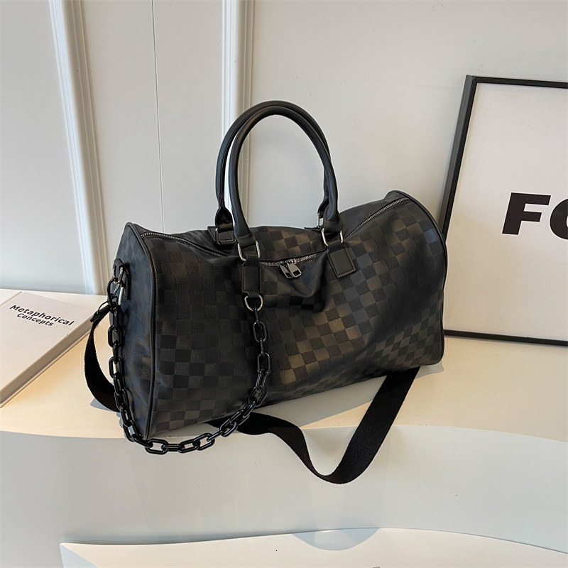 Simple Stylish Large Capacity Women's Fitness Bag luxury Versatile Women's Shoulder Bag Autumn New Designer Bag Checkered Pattern Women'