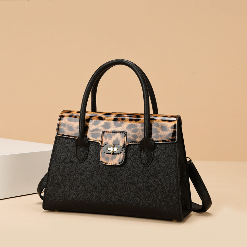 2025 Autumn Fashion and Leisure Large Capacity Handbag, College Student Crossbody Bag, Simple Daily Commuter, Advanced Multi functional Women's H