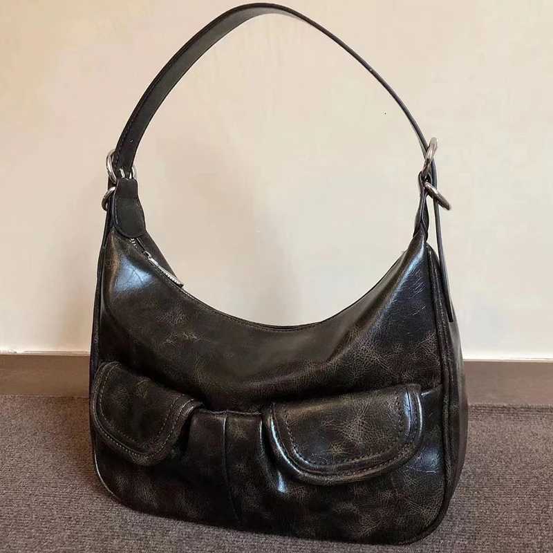 Ladies Solid Color Shoulder Bags Allmatch Simple Multifunction Handbags Large Capacity Underarm Bags for Women Hobo Purse Z250915