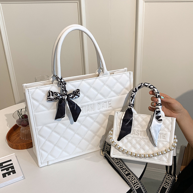 Designer bag hot free shipping Trendy large capacity tote bag women's new fashionable single shoulder handbag