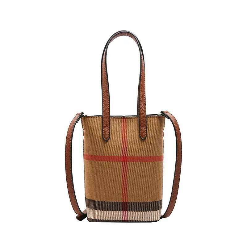 Fashionable Color Block Women's Shoulder Crossbody Bucket Bag Handbag Stylish Design High End Feeling New Hot Sale Of The Season