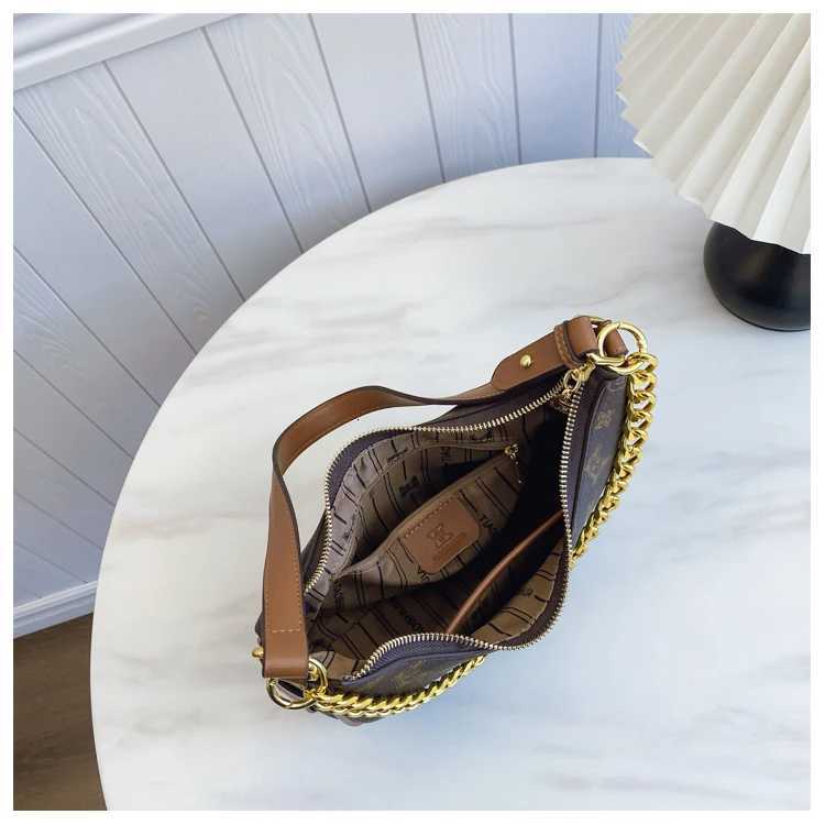 Trendy Business Leisure Tote Bag with Messenger Style Solid Color and Large Capacity for TravelXJ250918