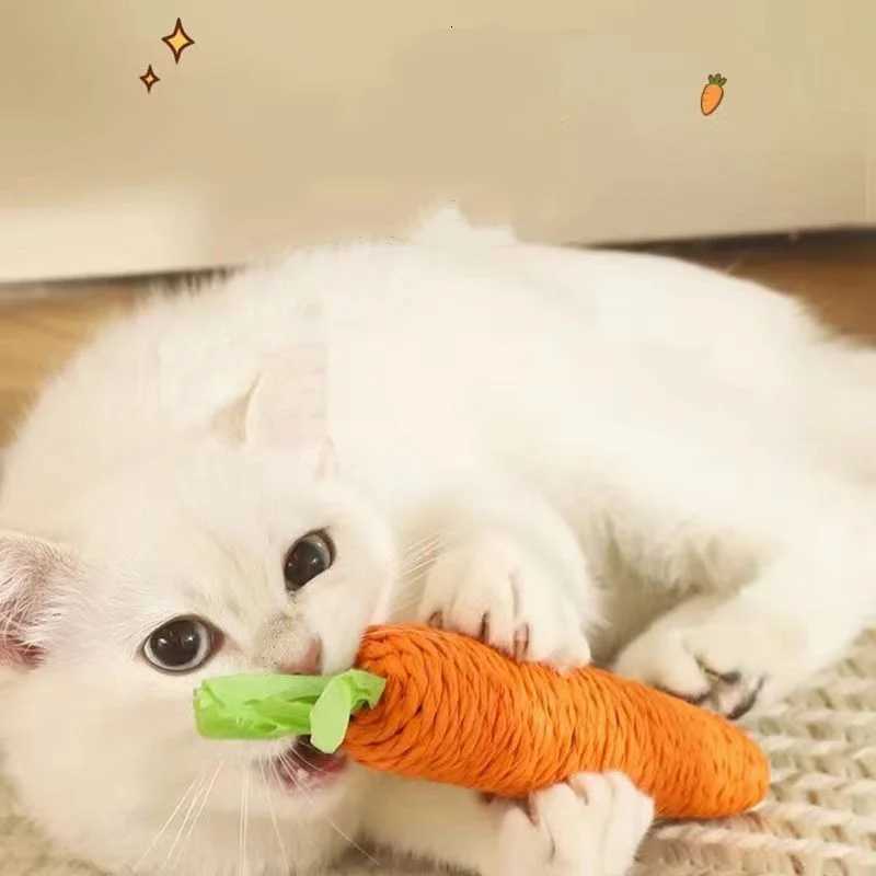 Interactive Cat Toys Sound Carrot Chew Stick for Teething Kittens Anti Bite Scratch Board Pet Training Supply Cuddle Stick X250918