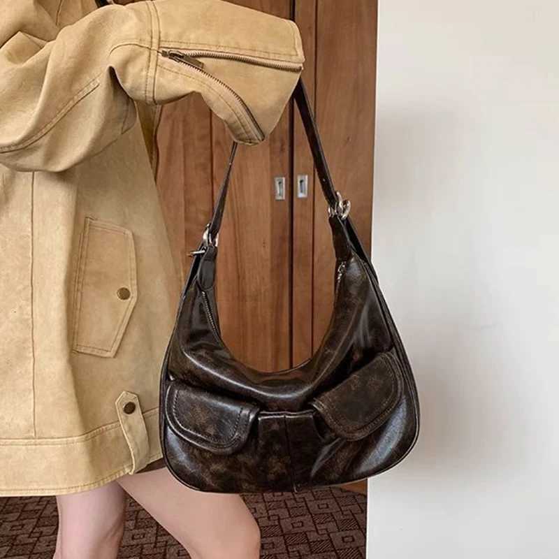 Ladies Solid Color Shoulder Bags Allmatch Simple Multifunction Handbags Large Capacity Underarm Bags for Women Hobo Purse Z250915
