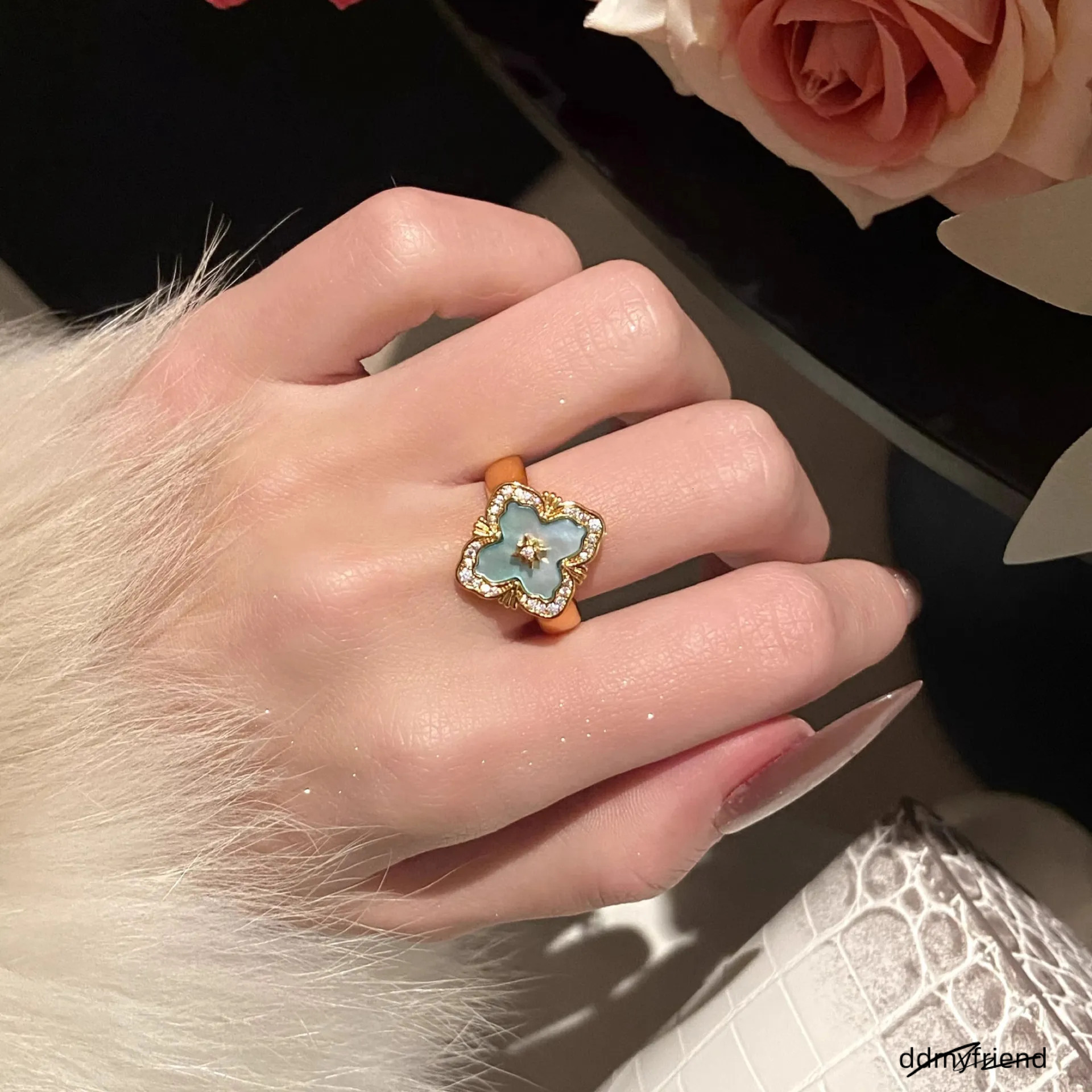 Gold Tone Ring With Mother Of Pearl Rhinestone Accents, Elegant Party And Gift For Her, High - Quality Stylish Jewelry ddmyfriend