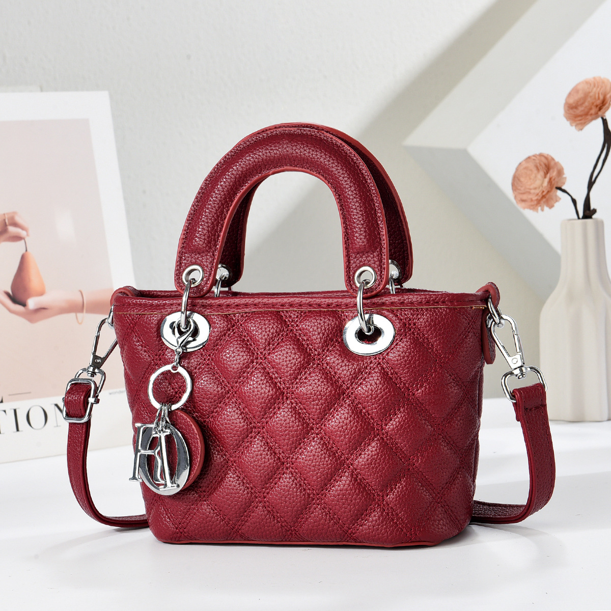 Designer bag free shipping Trendy cross body style bag versatile autumn and winter new fashion handbag for women black khaki white blue