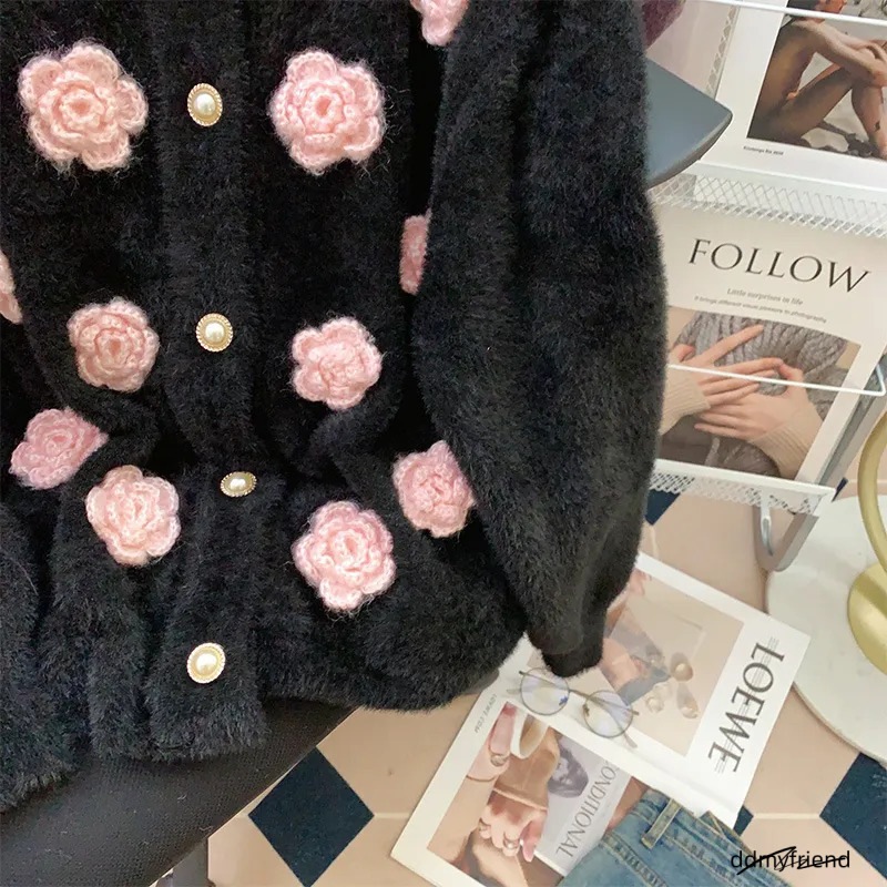 Mink Veet Gentle Soft Glutinous Style Three-Dimensional Flower Sweater Cardigan Coat Women Autumn Niche Sense Knitted Shirt Top 250723 ddmyfriend