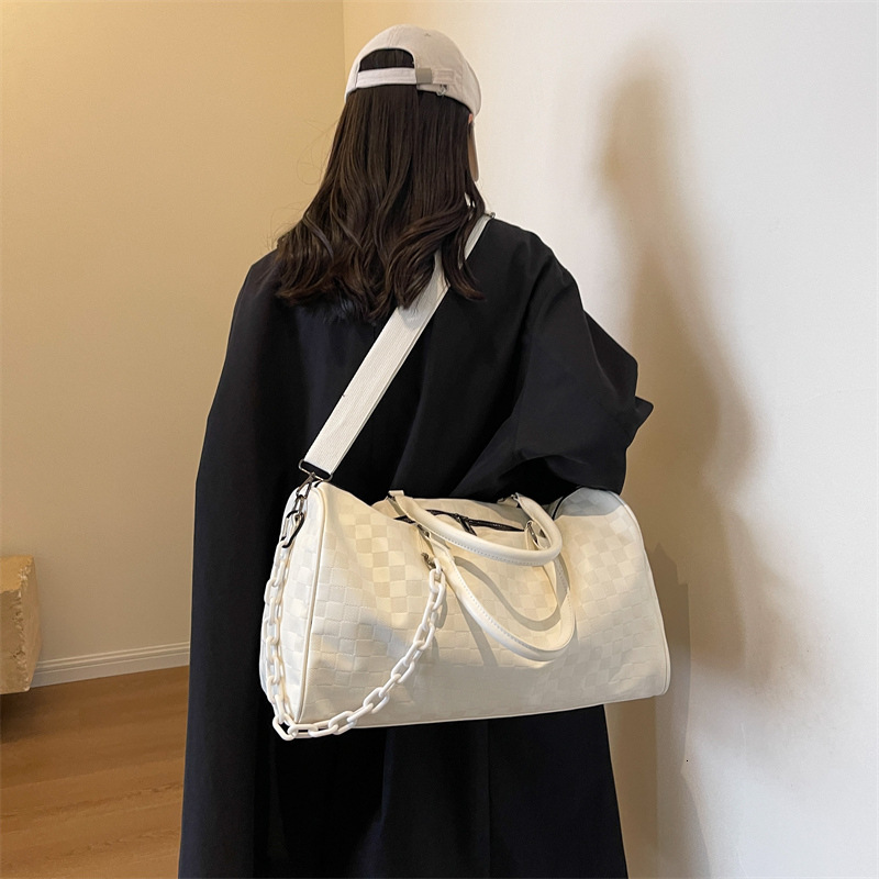 Simple Stylish Large Capacity Women's Fitness Bag luxury Versatile Women's Shoulder Bag Autumn New Designer Bag Checkered Pattern Women'