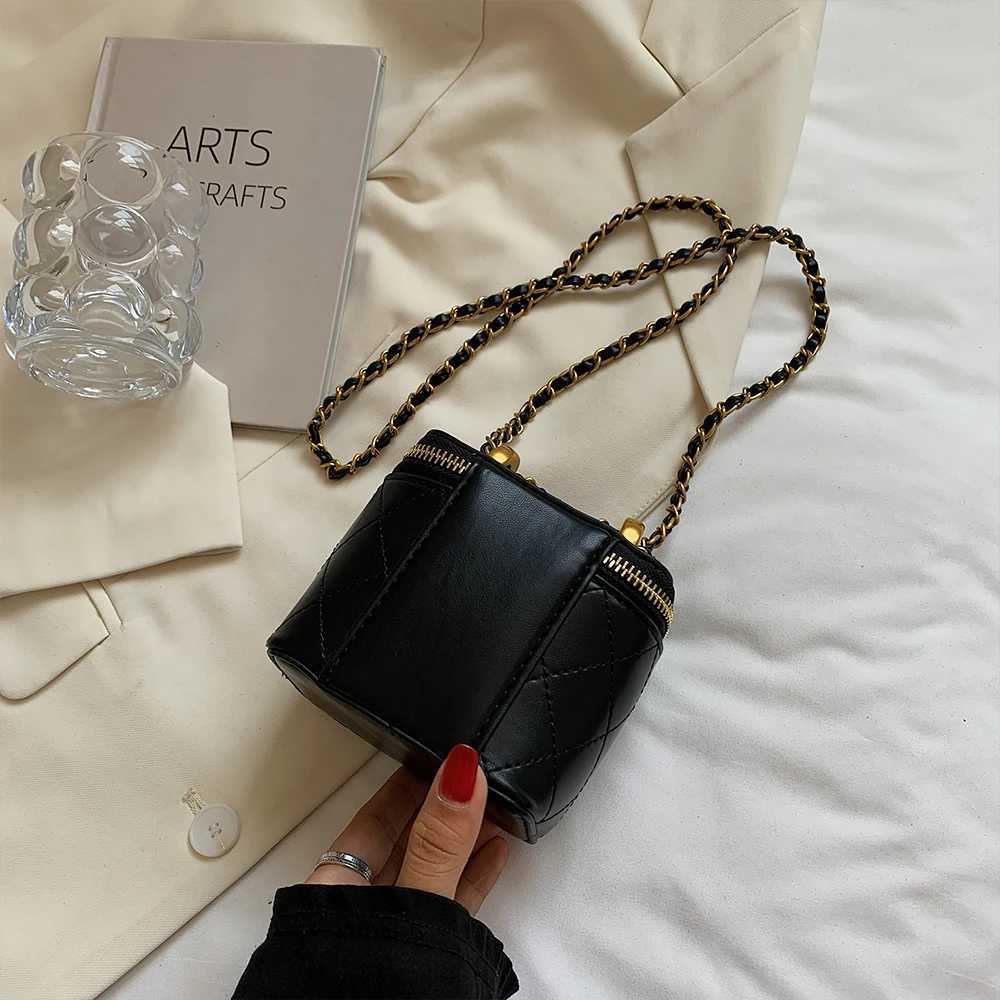 Advanced Lingge Small Fragrant Chain Box Bag New Fashionable and Versatile Single Shoulder Crossbody Phone BagXJ250918