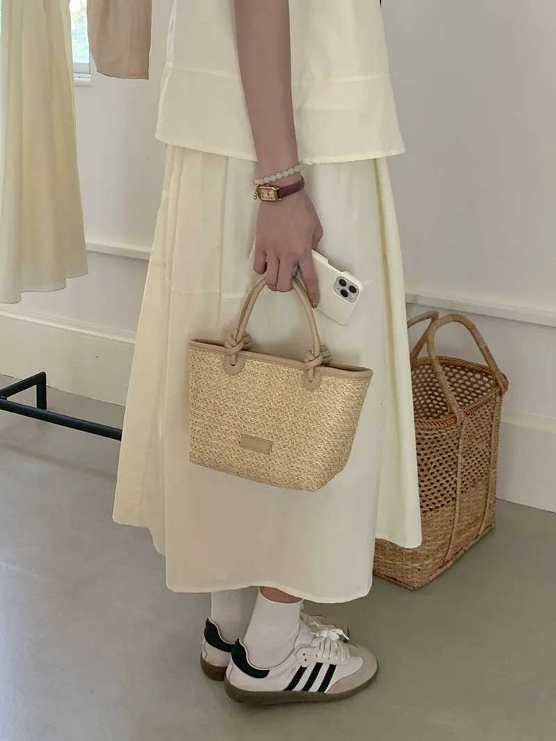 Summer hot sale straw woven bag vegetable basket messenger bag fashionable simple bucket bag womenXJ250918