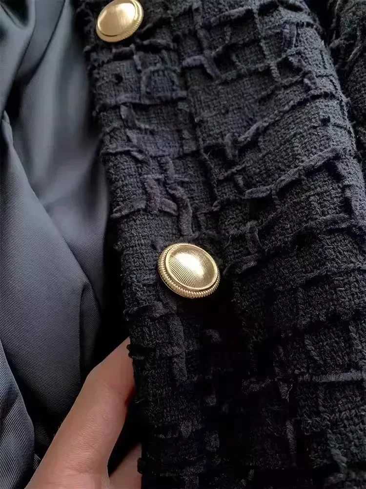 Womans Coat Long Sleeves Textured Short Bomber Jacket Crew Neck Cropped Bomber Jacket Singlebreasted New Female Chic Outerwear Z250918