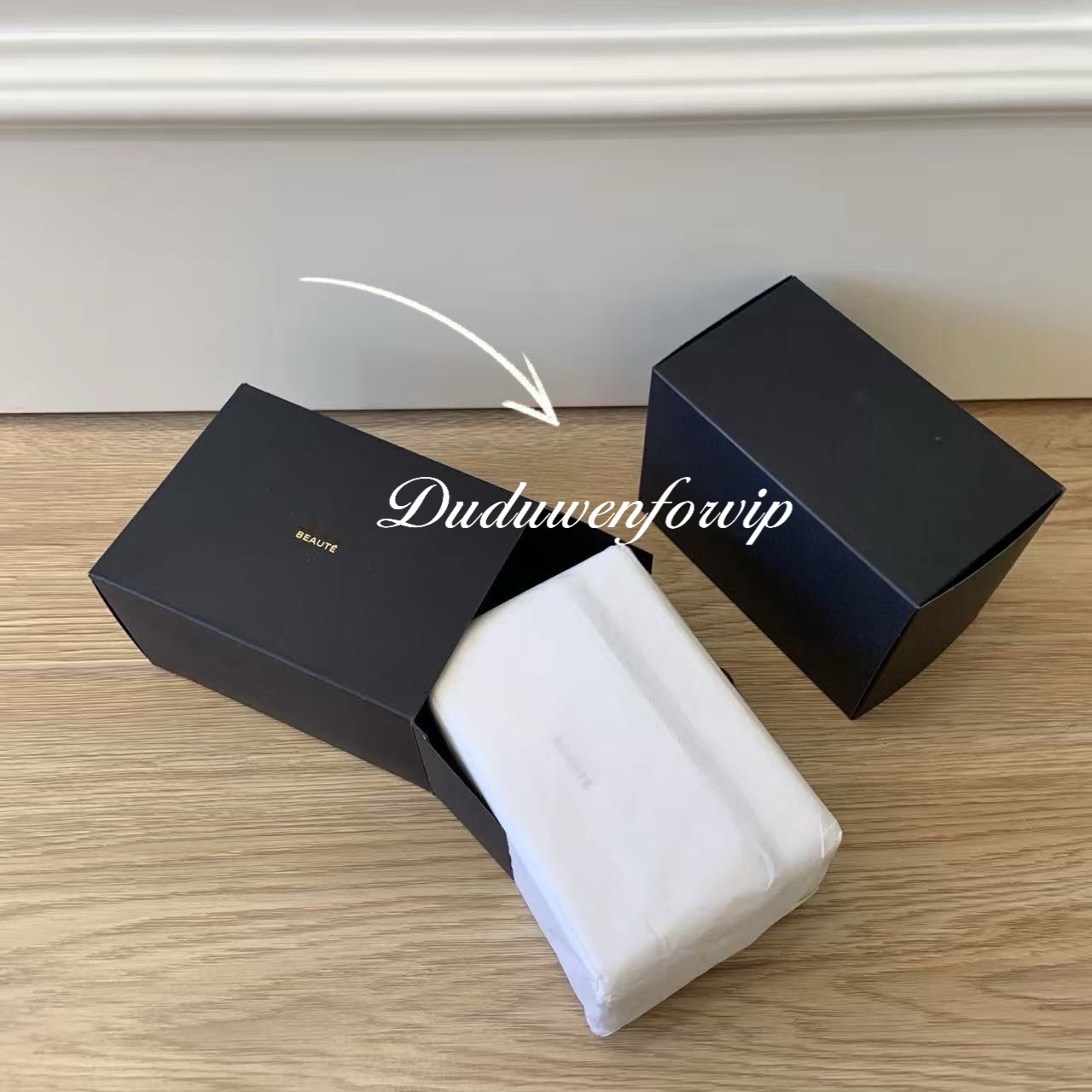 15.5X8.5X10.5CM Classical glitter Box Cream Color Jewelry Box Beauty.gift C Classical collection Party Gift