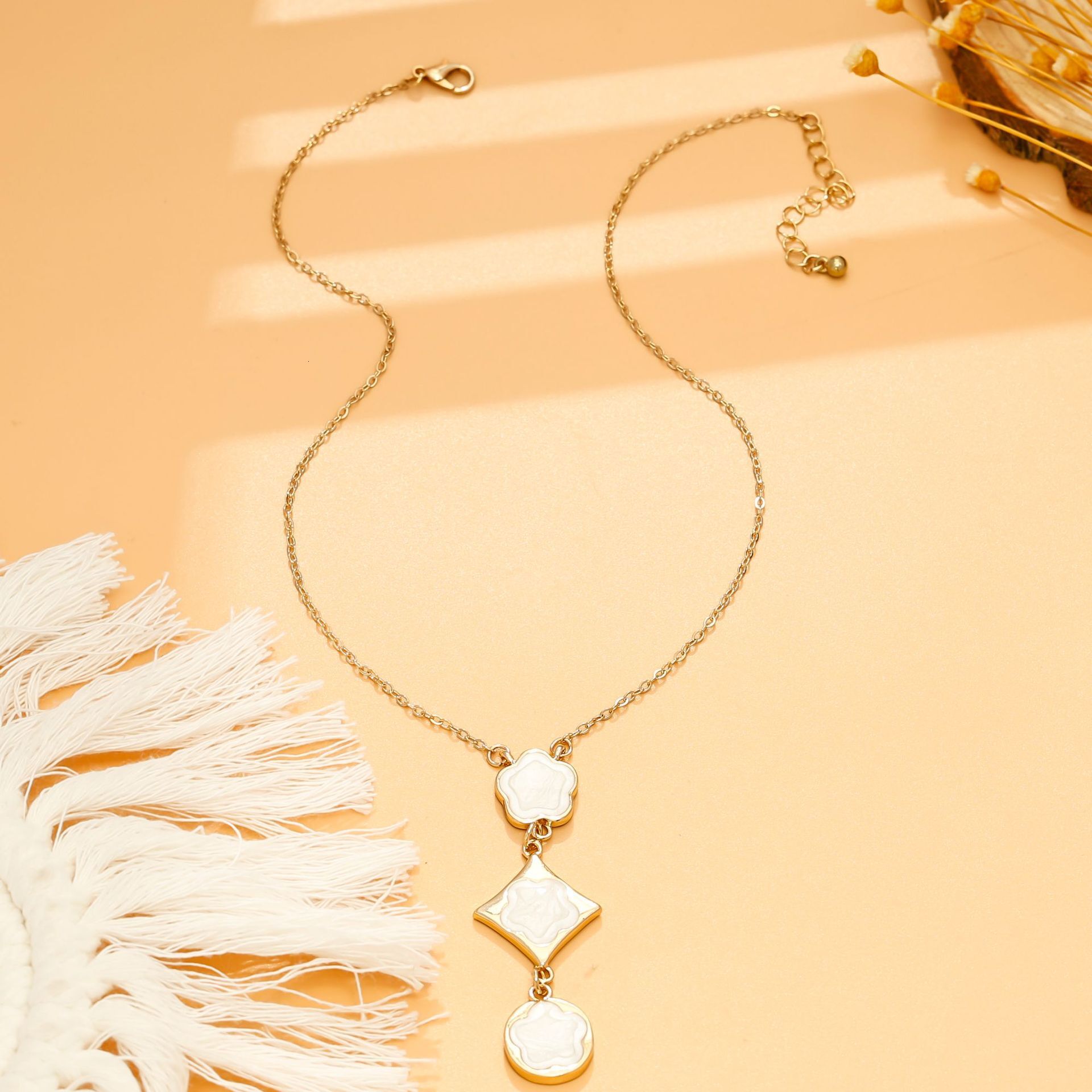 Lucky Five-leaf Clover Clavicle Chain Women's Fashionable Diamond Double-flowered Tassel Pendant Stacked Long Necklace