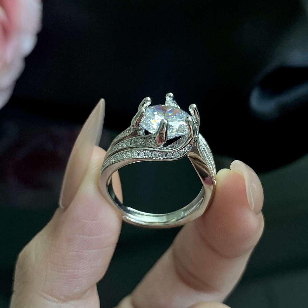 High-Quality Princess Cut Large Pigeon Egg Luxurious 5 Diamond for Women Live Streaming High-End Elegant Ring