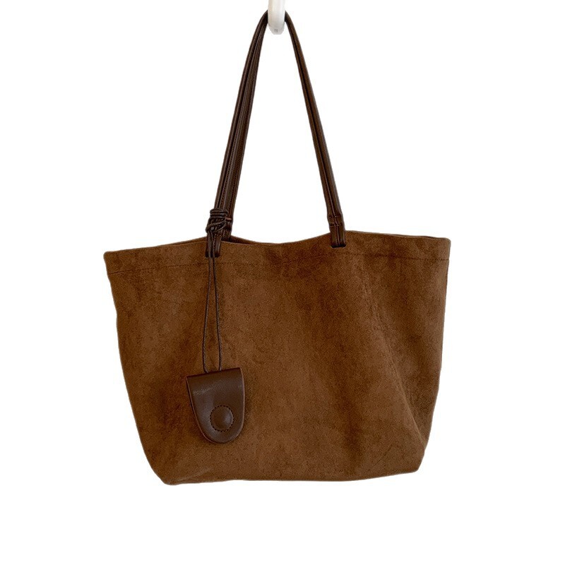 Vintage large capacity designer suede texture underarm bag 2025 new commuting shoulder bag