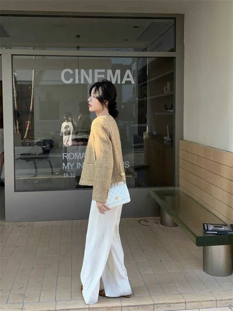 Fashion Loose Round Neck Beautiful Women Loose Spring And Autumn Short Retro High Quality Temperament Round Collar Tweed Coat Z250918