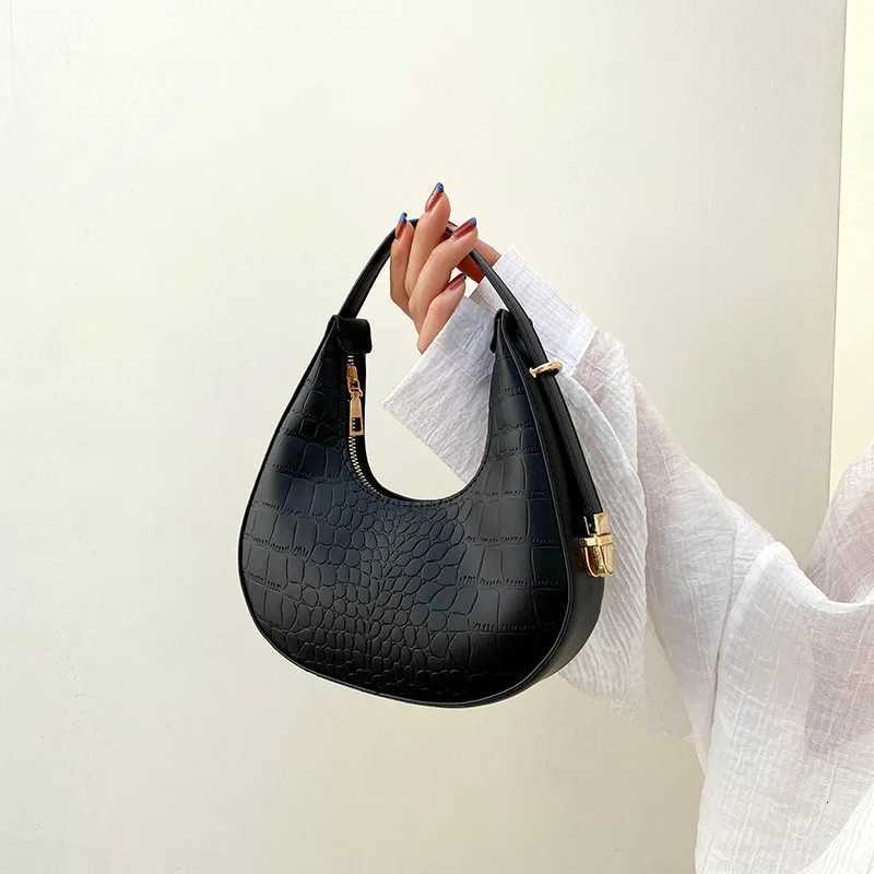 Half Moon Bag Vintage PU Leather Small Handbag Luxury Brands Women Shoulder Bags Retro Black Ladies Armpit Purses Girls Totes Z250915