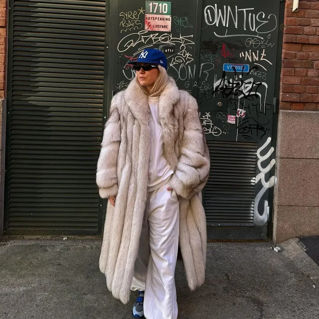 Winter Warm Faux Fur Jackets For Women Loose Long Coats With Lapel Collar Chic Vneck 2025 High Street Fashion Daily Outerwears 250918