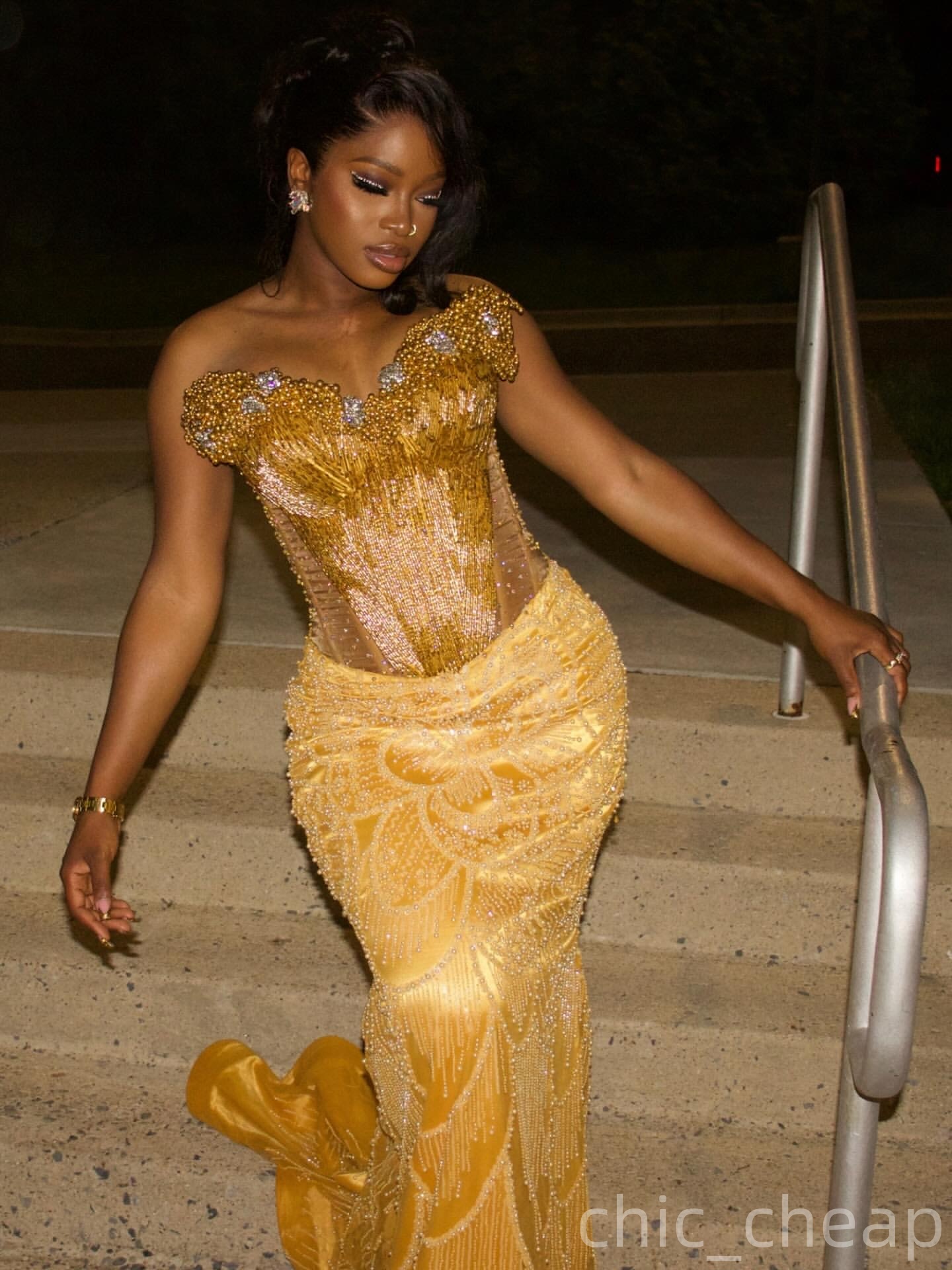 Mermaid Gold Prom Dresses 2025 Pearls Beaded Sequined Detachable Train Evening Formal Party Second Birthday Engagement Gowns Plus Size Dress For Speci