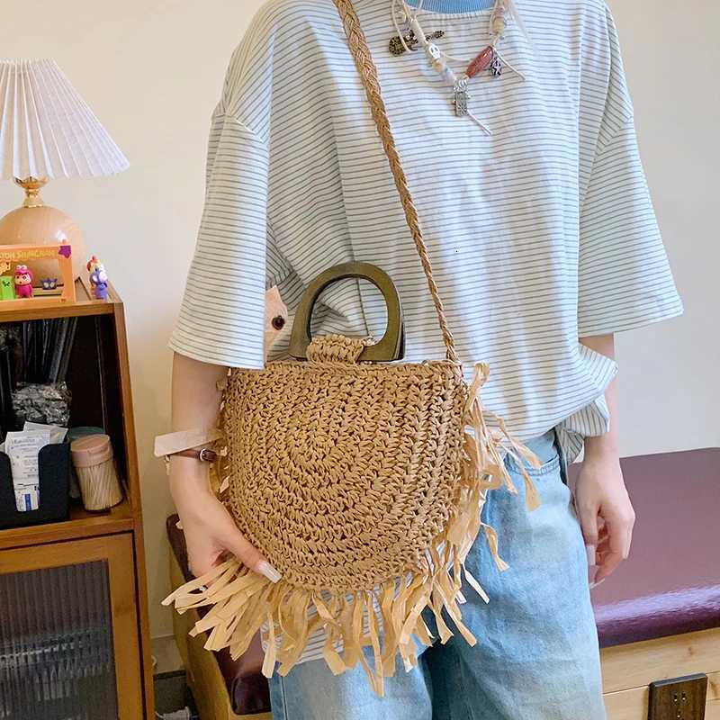 Bohemian Tassel Designer Rattan Straw Bag Large Capacity Casual Travel Shoulder Handbag for Women Summer Beach Bags 2025 Z250915