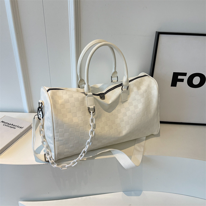 Simple Stylish Large Capacity Women's Fitness Bag luxury Versatile Women's Shoulder Bag Autumn New Designer Bag Checkered Pattern Women'