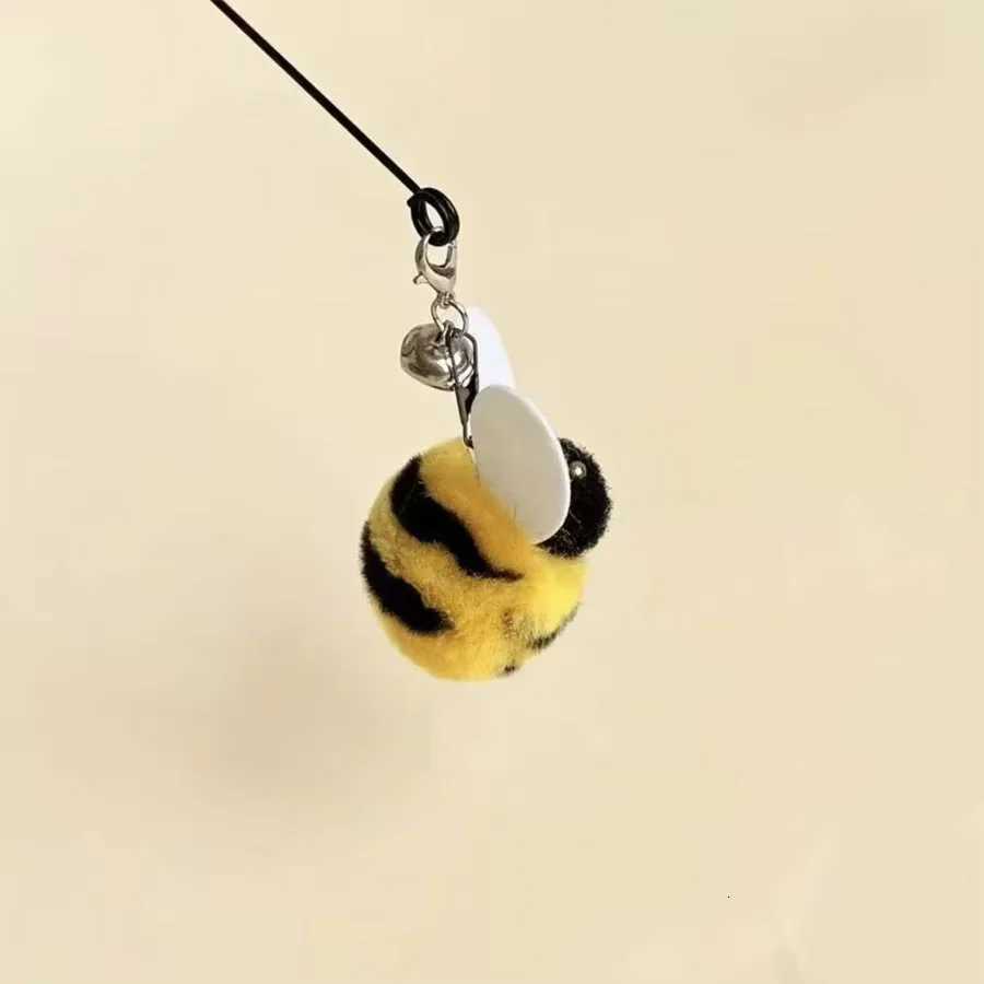 Pet Interactive Cat Toys Cute Simulation Bees Cat Teasing Sticks Interactive Toys To Relieve Boredom Cat Self Fun Pet Toys X250918