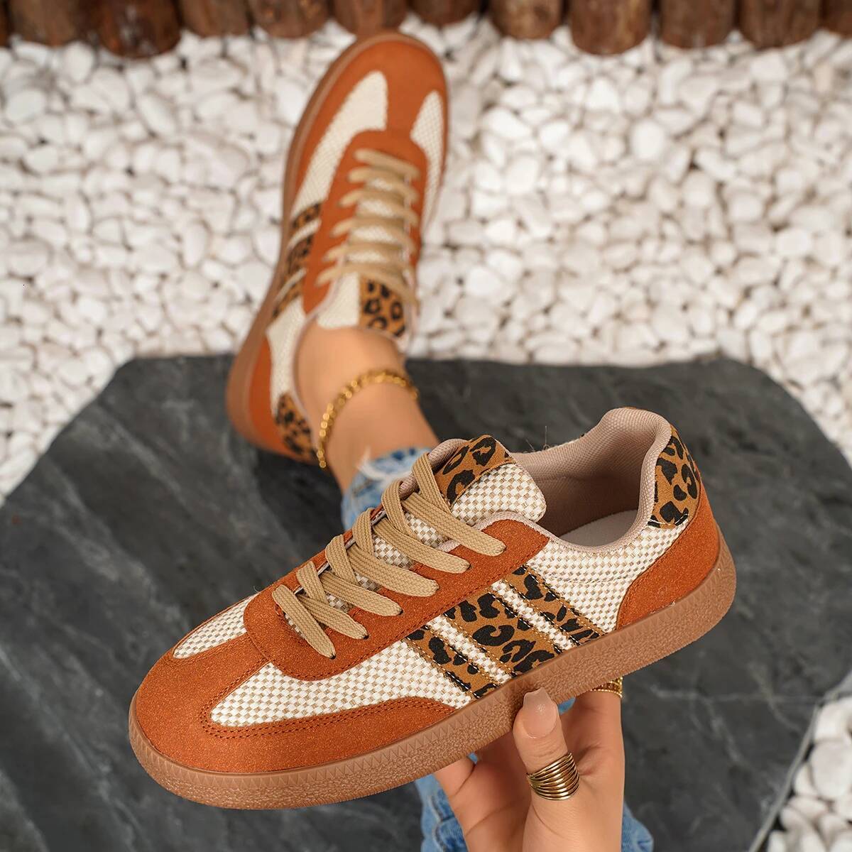 2025 New Fashion Designer Comfortable Shoes for Brand Classical Outdoor Sneakers Casual Women ddmysaturn