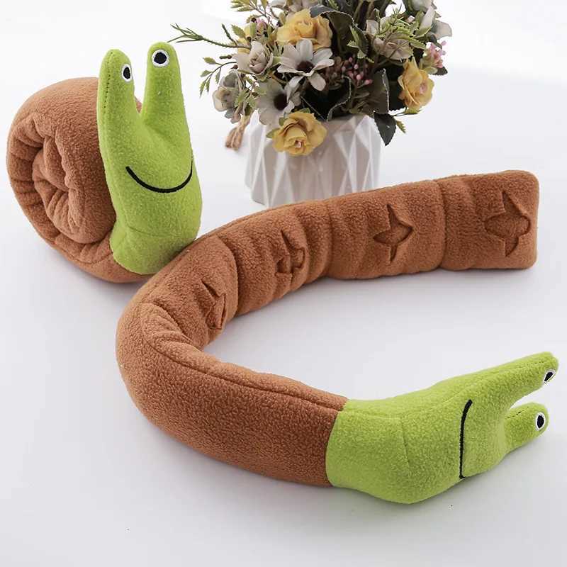 Dog Squeak Toys Pet Sniffing Plush Snails Toys Tibetan Food Molar Dog Toys Interactive Dog Toy Feeder Pet Supply X250918