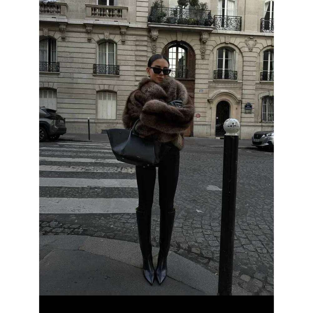 Faux Fur Women Coat Fashion Lapel Long Sleeve Fluffy Cropped Loose Chic Jacket Lady Winter Daily Warm Highstreet Outwear