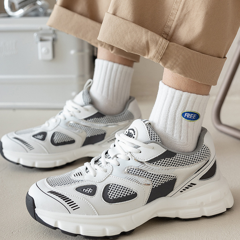 Oval Letter for Men and Women, Mid-Calf Short Socks, Sweat-Absorbent, Breathable, Trendy, Deodorant, White Basketball Sports Socks