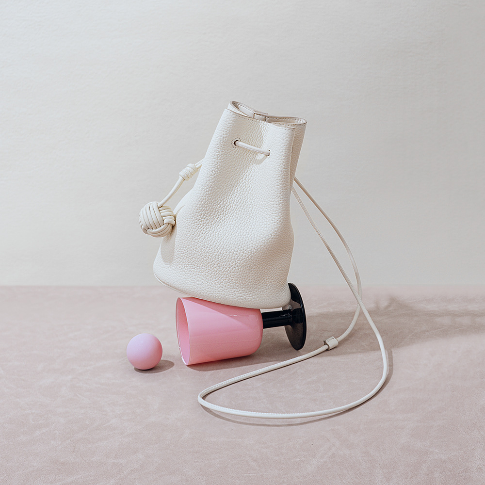 Pulling rope bucket bag 2025 new genuine leather women's bag designer shoulder bag