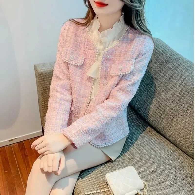 Womens Coarse Tweed Bead Jacket Office Lady Surcoat New Fashion Versatile Small Casual Top Elegant Little Fragrant Coat Z250918