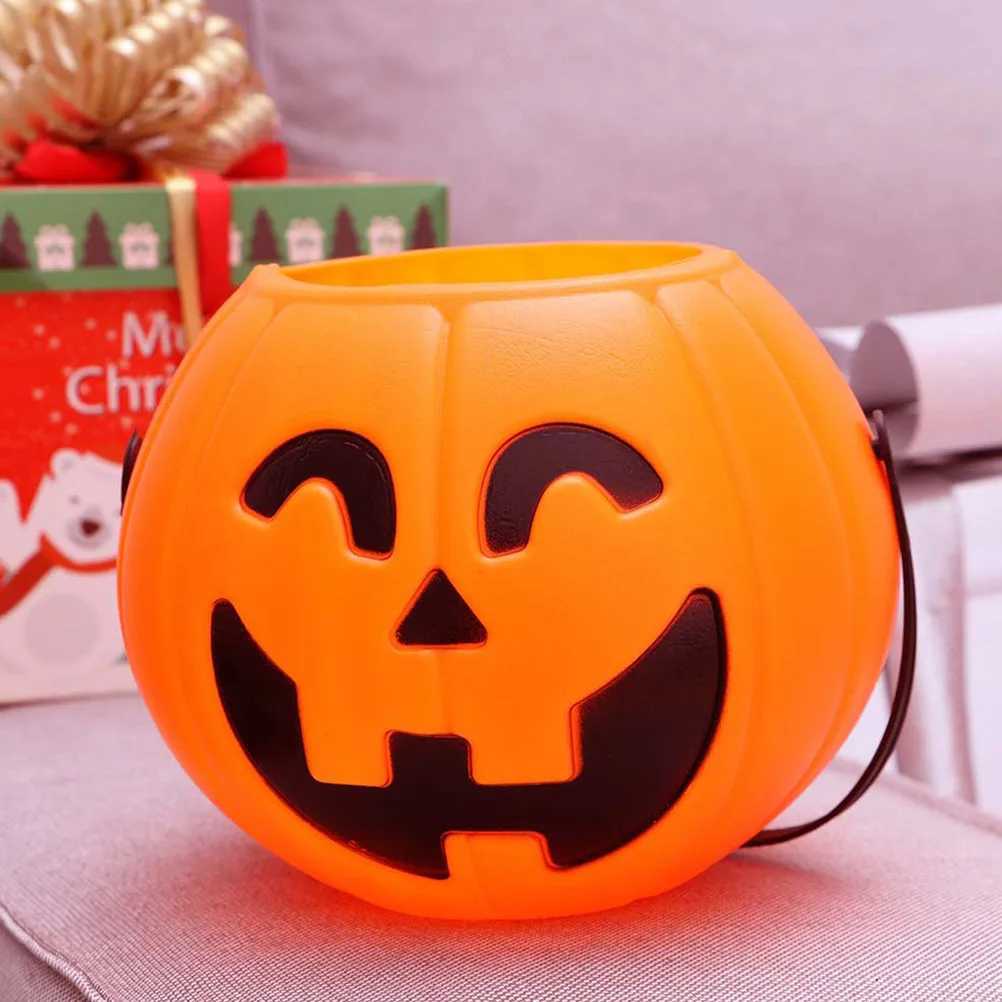 3pcs Halloween Evil Pumpkin Buckets Funny Portable Candy Container Pumpkin Bucket Candy Decor Pail Treat Buckets Lantern C250919