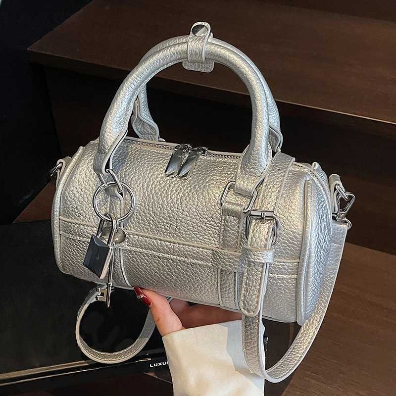 Fashionable and minimalist shoulder bags cylindrical bags daily multifunctional solid color trendy crossbody bags suitable fXJ250918