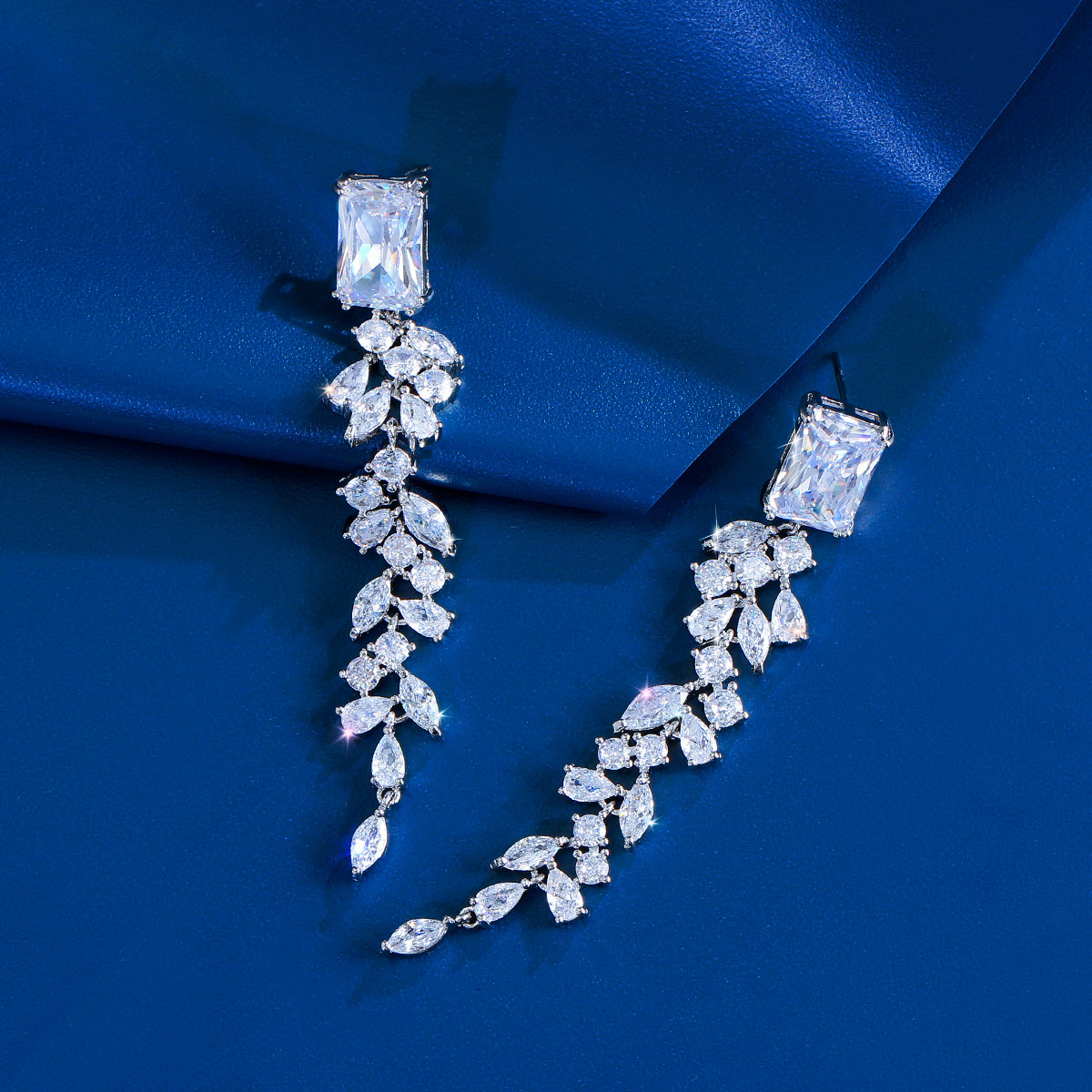 Sparkling Dangle Earrings Luxury Jewelry 925 Sterling Silver Radiant Shape 5A Cubic Zircon CZ Diamond Long Tassel Elegant Party Women Wedding Leaf Dro