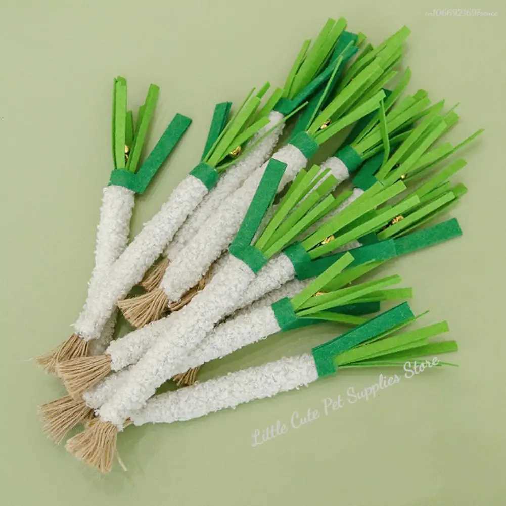Cat Teaser Training Toy Kitty Teething Toy Scallionshaped Cat Chew Toy for Teething Relief Training Soft Felt Pet for Kitty X250918
