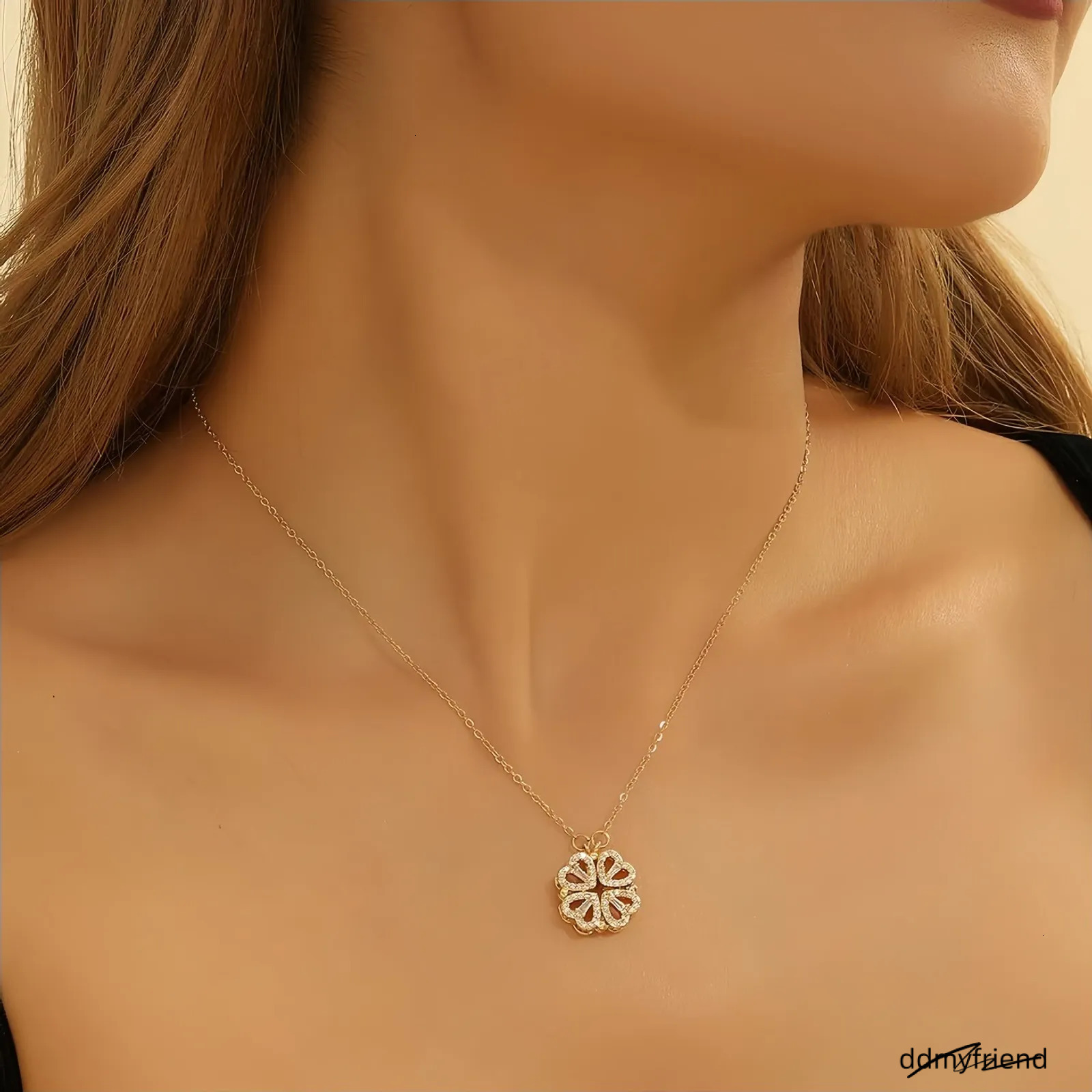 Fashion Double Wear Magnet Four Heart Flower Pendant Necklace For Women Sweet Sexy Female Stainless Steel Neck Chain Jewelry250711 ddmyfriend